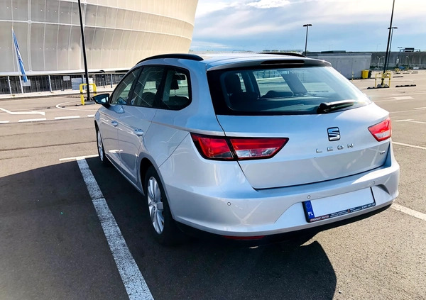 Seat Leon cena 33200 przebieg: 230000, rok produkcji 2016 z Wrocław małe 704
